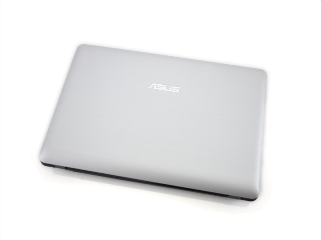 ASUS Eee PC 1215N