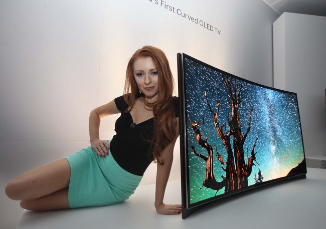 Samsung Curved OLED TV — уникальный изогнутый телевизор