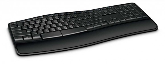 Microsoft Sculpt Comfort Keyboard — клавиатура с разделенным пробелом