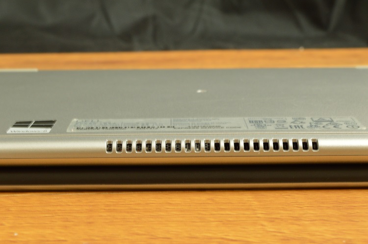 Dell Inspiron 11 3147