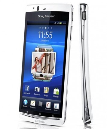 Sony Ericsson Xperia arc S — смартфон с поддержкой трехмерной панорамной съемки