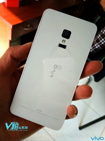 Стали известны характеристики смартфона Vivo Xplay 5S