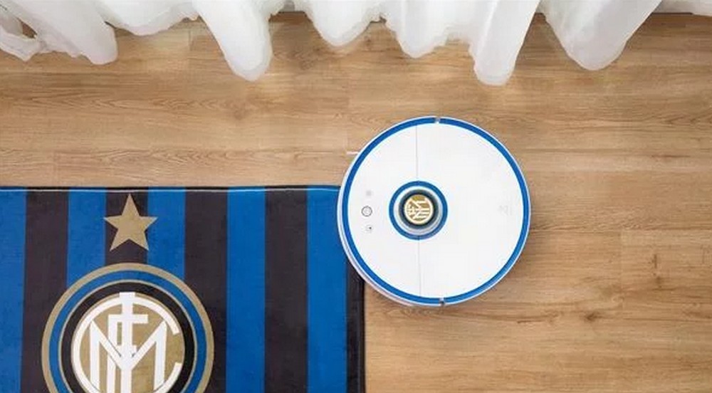 Выпущена версия Xiaomi Roborock Sweep One Inter Milan