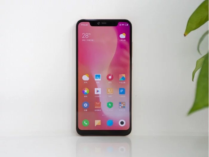 Смартфон Xiaomi Mi 8 Pro поступил в продажу в Китае